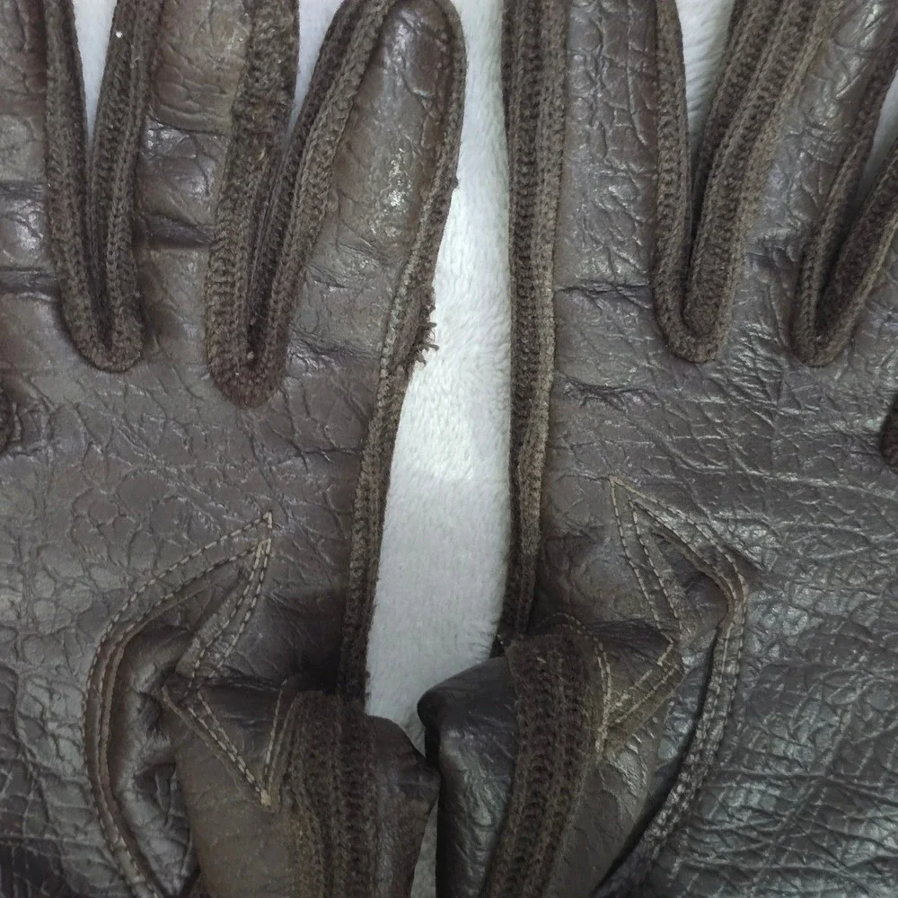 Van Raalte Womens Size A Small Brown Gloves Wool Lined Buckle Wrist 60s Vintage